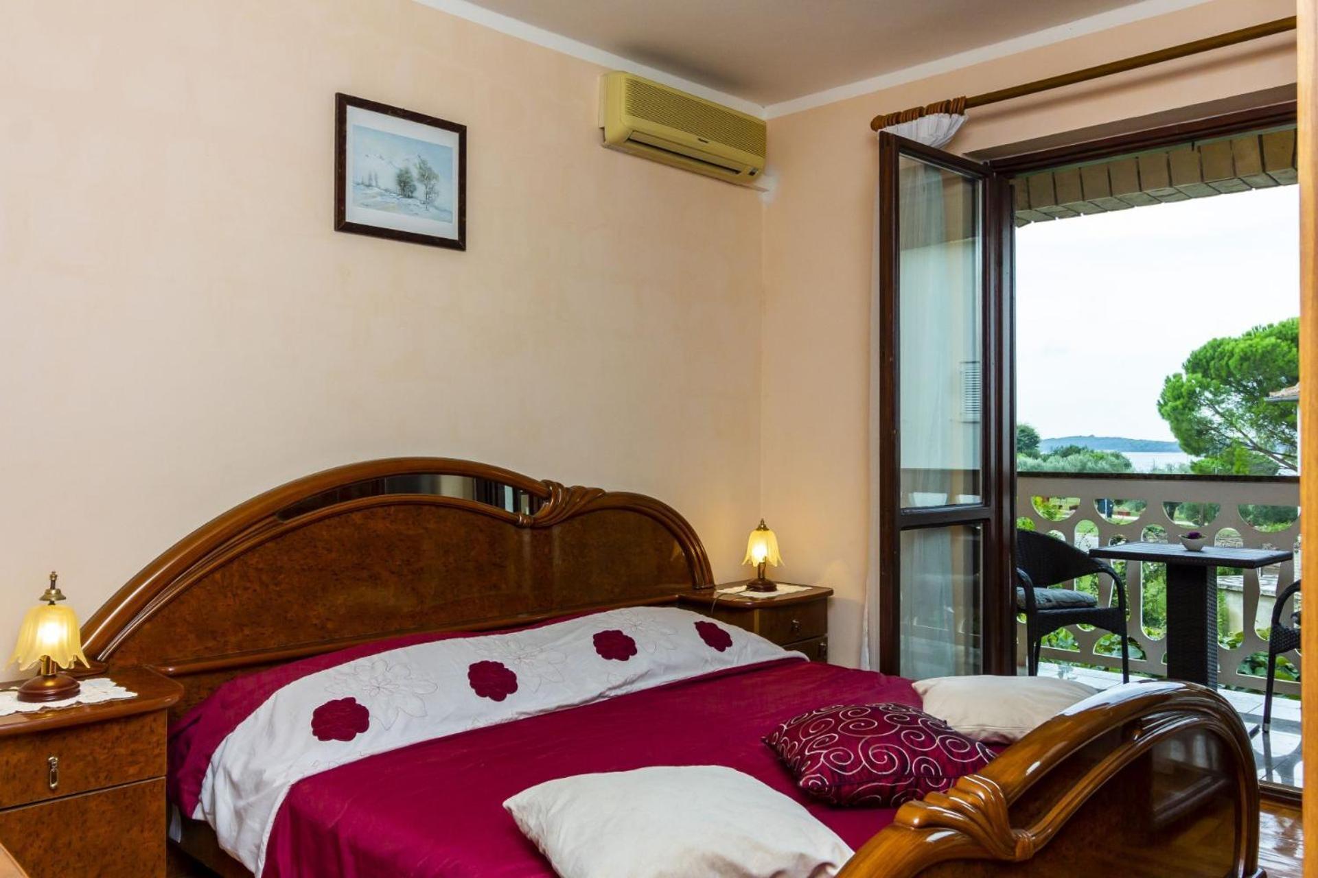 Apartments Mir Fažana Εξωτερικό φωτογραφία