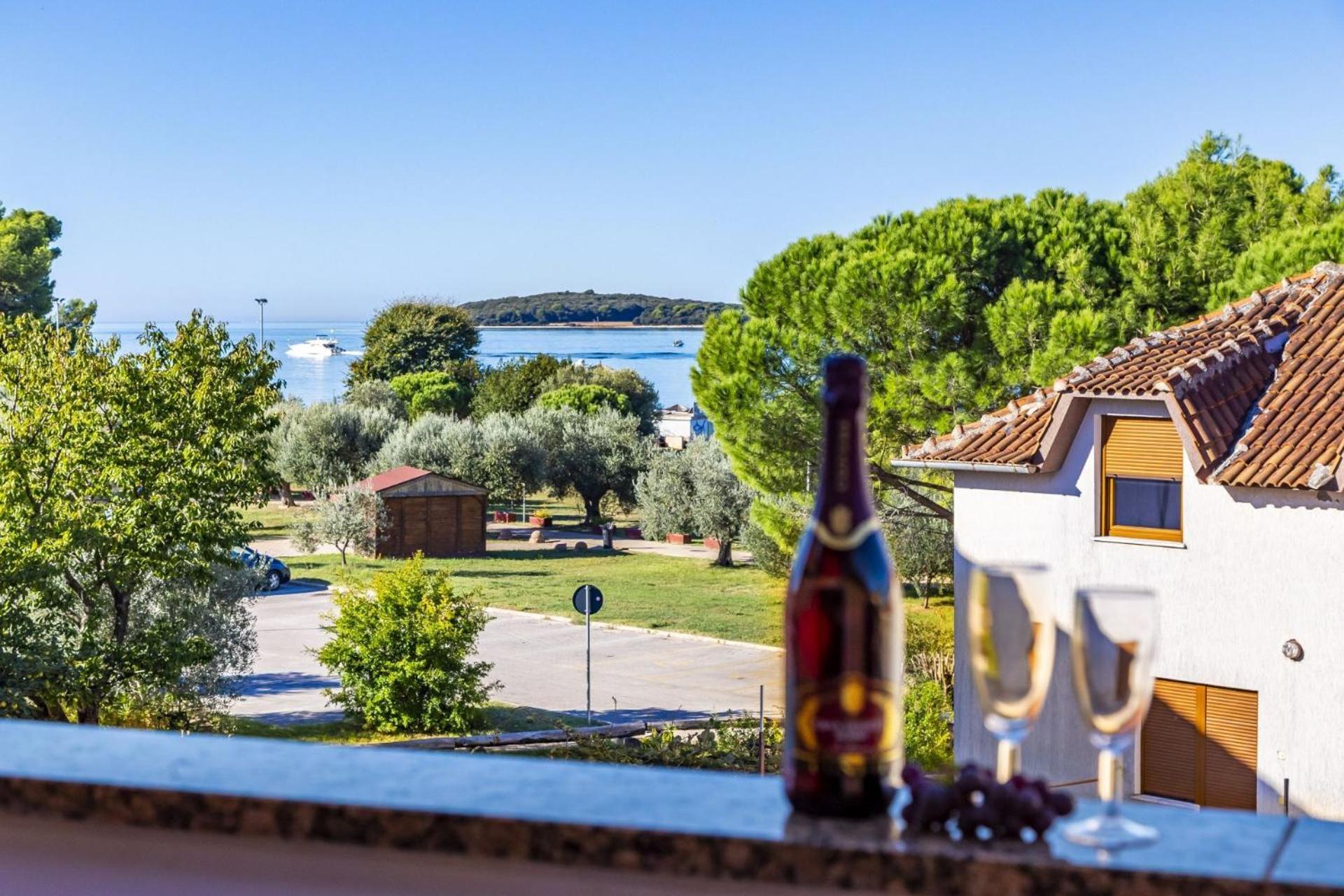 Apartments Mir Fažana Εξωτερικό φωτογραφία